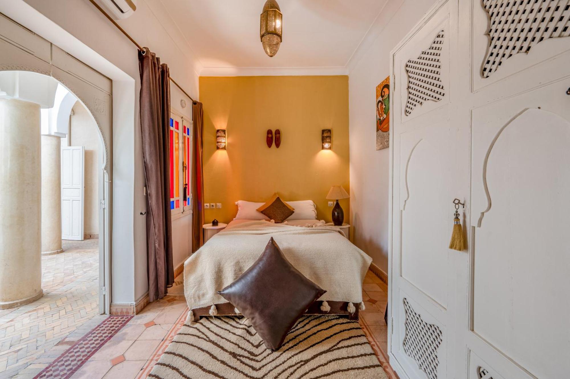 Riad Awinati Location Privatisee ,Piscine Chauffee , Beau Rooftop Marrakesh Exterior photo