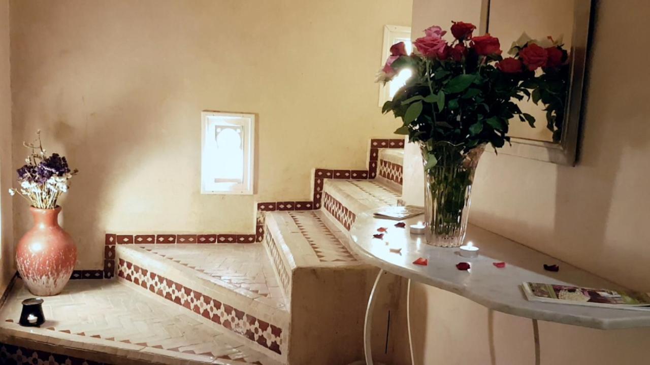 Riad Awinati Location Privatisee ,Piscine Chauffee , Beau Rooftop Hotel Marrakesh Exterior photo